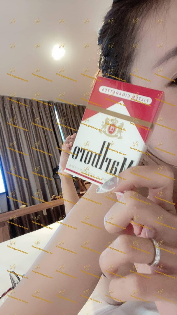 Thuốc Lá Marlboro Red ( FLIP-TOP-BOX ) ( Hàng Chuẩn Mỹ )